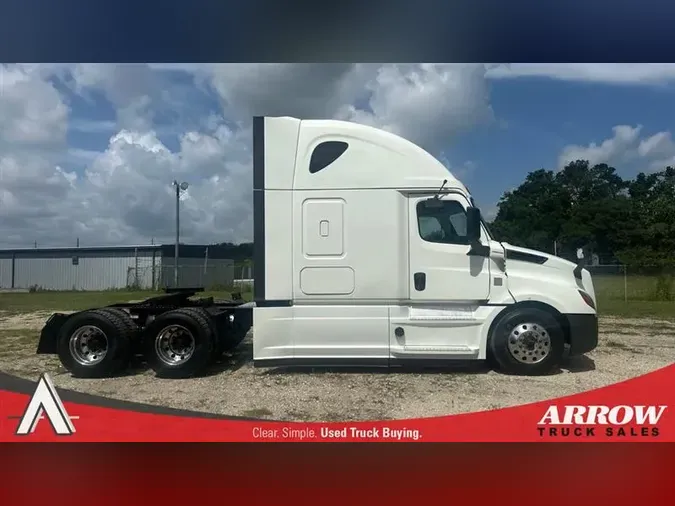 2020 FREIGHTLINER CA126