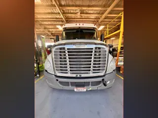 2019 FREIGHTLINER/MERCEDES CASCADIA 125