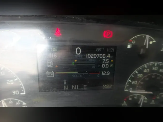 2019 Volvo VNL300