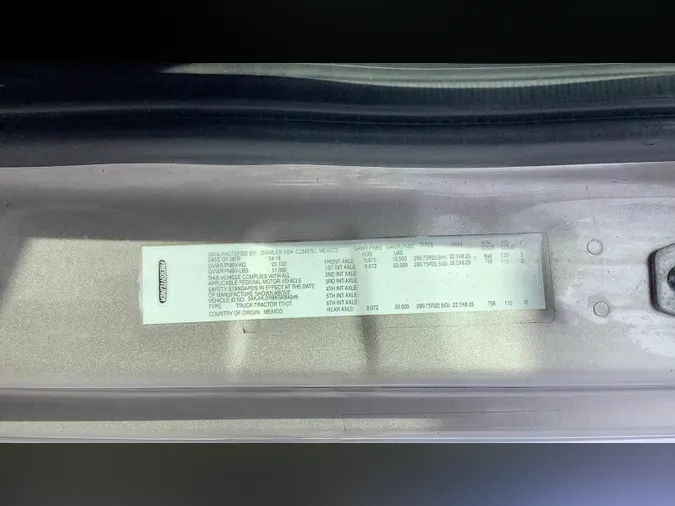 2019 Freightliner Cascadia 126