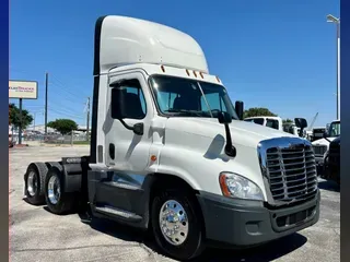 2017 Freightliner Cascadia 125