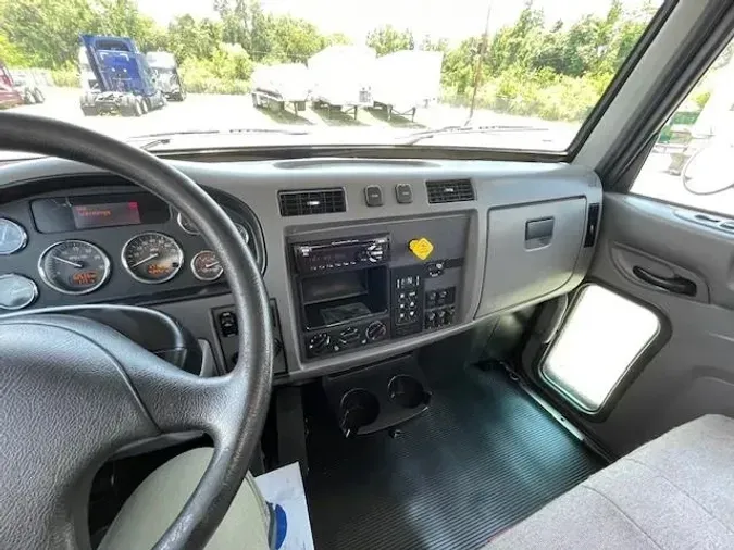 2020 Peterbilt 337