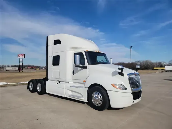 2019 INTERNATIONAL LT