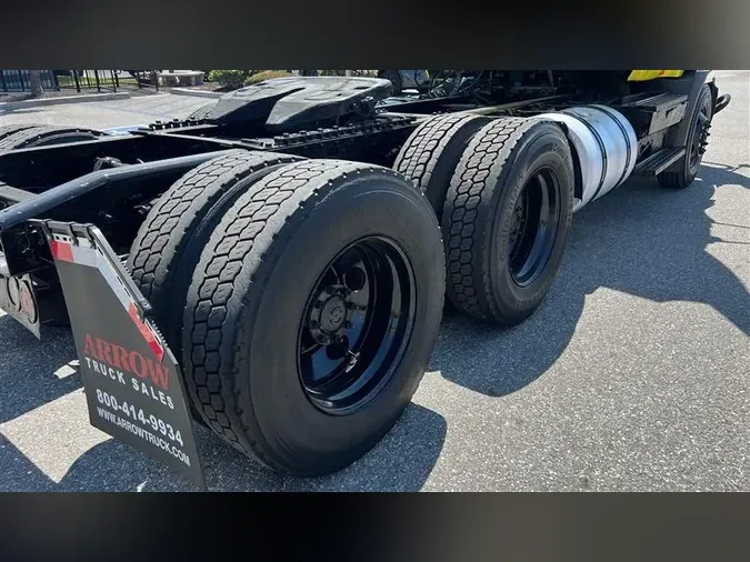 2018 INTERNATIONAL RH613