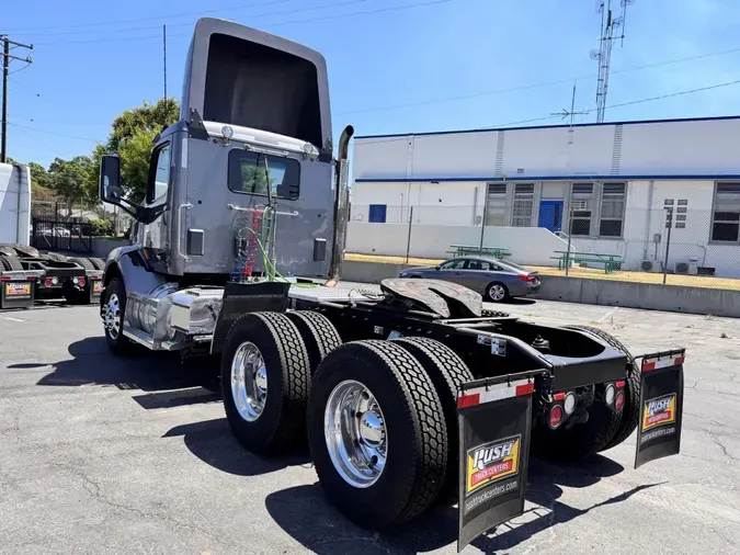 2021 Peterbilt 579c32e57b369b83cdb976d54d8a7641e6e