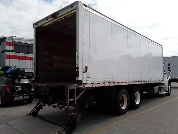 2018 FREIGHTLINER M2 106