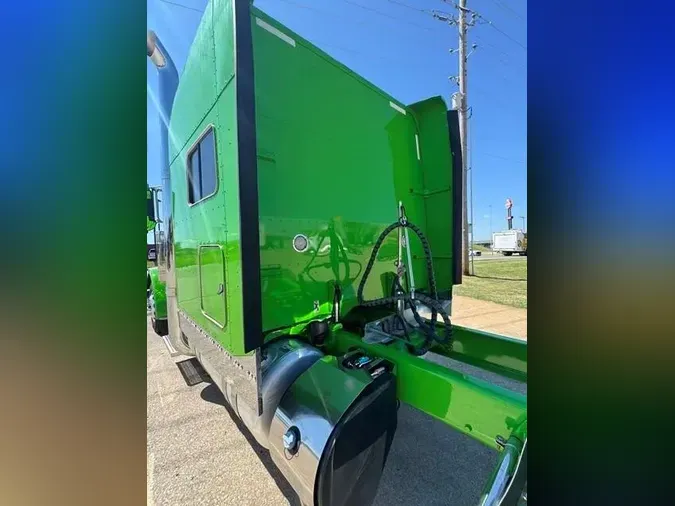 2019 Peterbilt 389