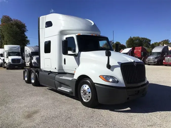 2019 INTERNATIONAL LT