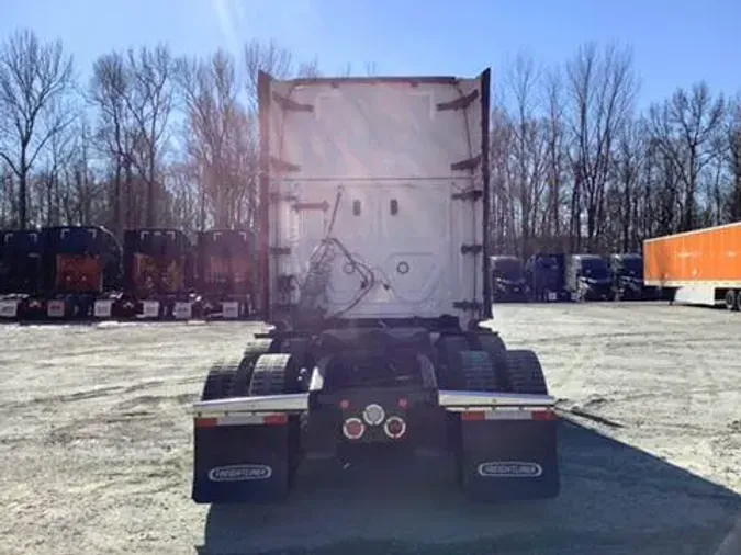 2021 Freightliner Cascadia