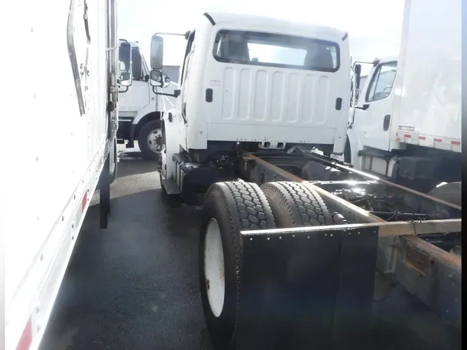 2017 Freightliner M2 106