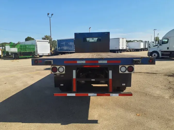 2016 FREIGHTLINER M2 106