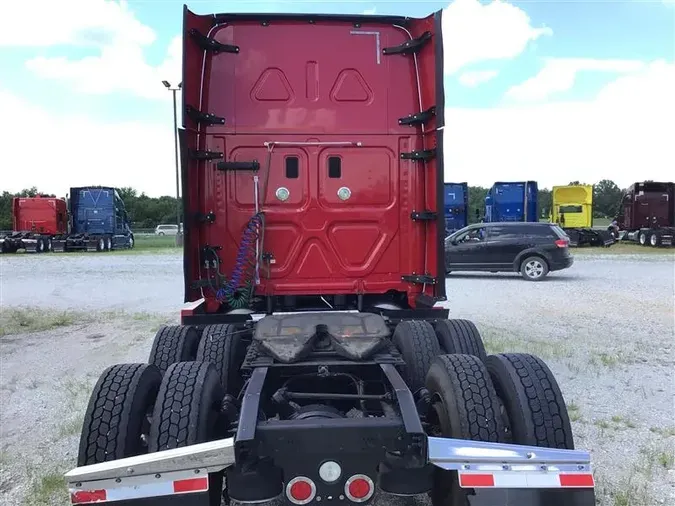 2016 FREIGHTLINER CASCADIA EVOLUTION
