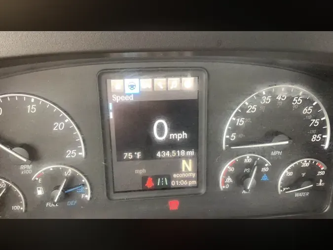 2020 Freightliner Cascadia 126