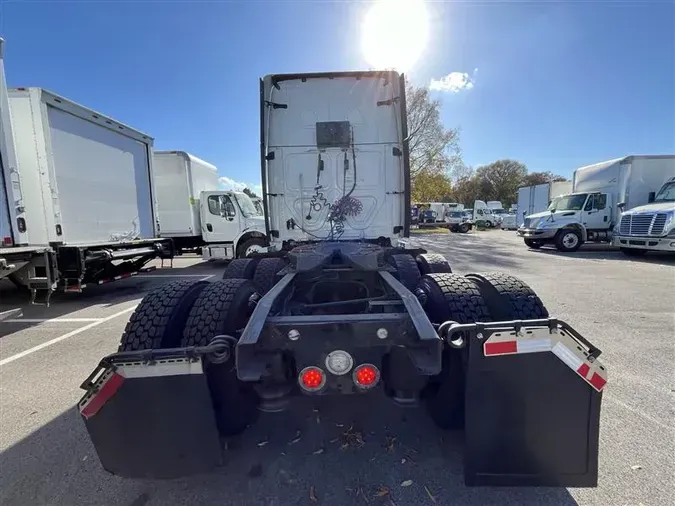 2019 FREIGHTLINER/MERCEDES CASCADIA 125