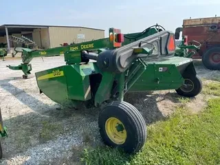 2018 John Deere 946