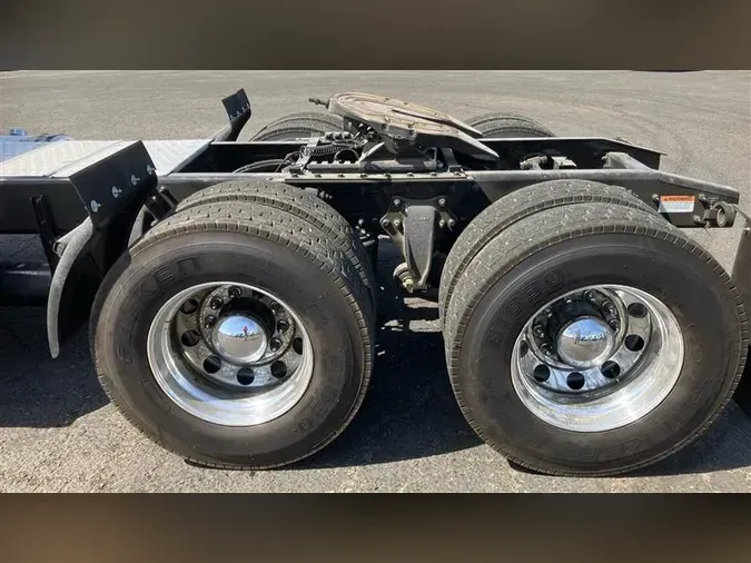 2019 FREIGHTLINER CD122SD