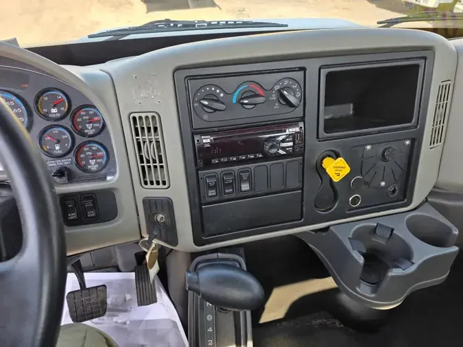 2019 NAVISTAR INTERNATIONAL 4300