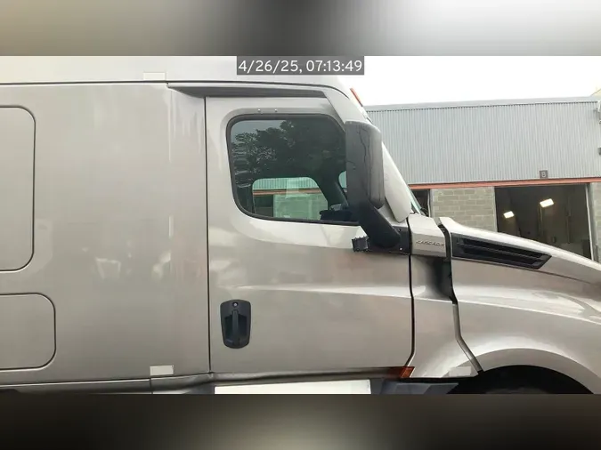2021 Freightliner Cascadia