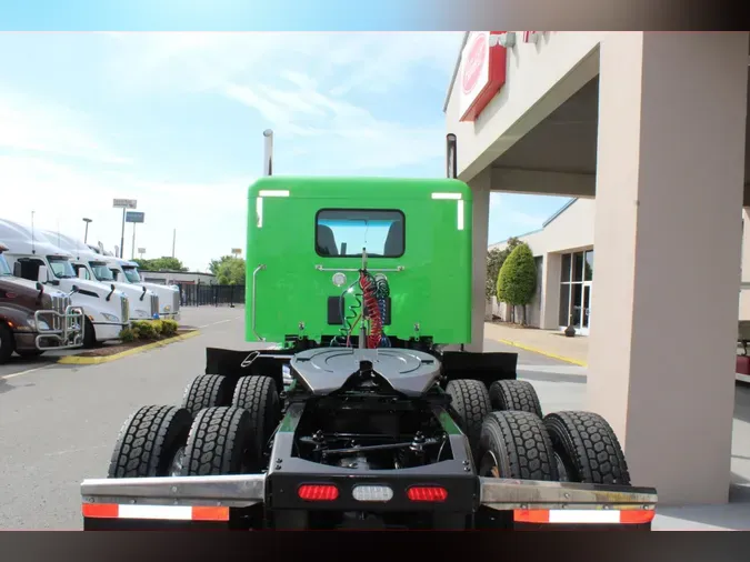 2021 Peterbilt 567