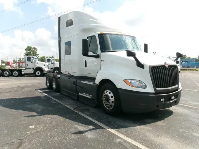 2022 International LT625c34fb3cdee3976551e5aef1110a95125