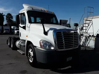 2014 FREIGHTLINER/MERCEDES CASCADIA 125