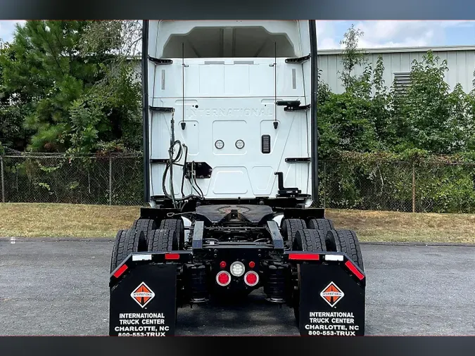 2022 INT LT625 6x4