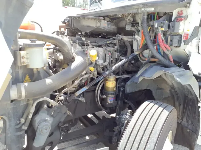 2019 NAVISTAR INTERNATIONAL LT625 DAYCAB T/A