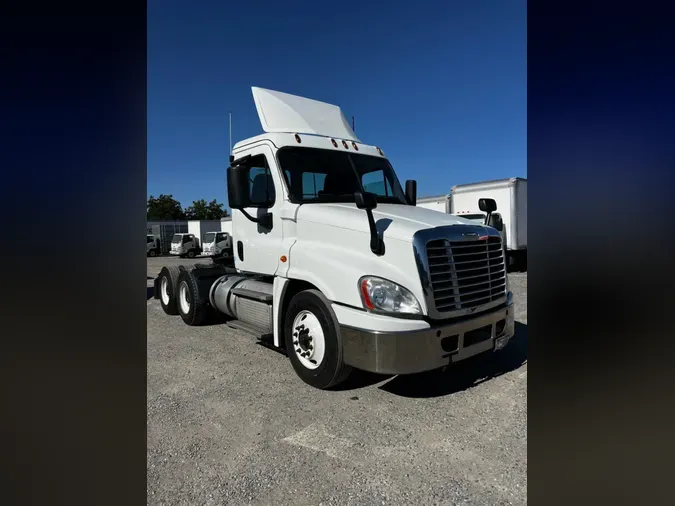 2019 FREIGHTLINER CASCADIA 125