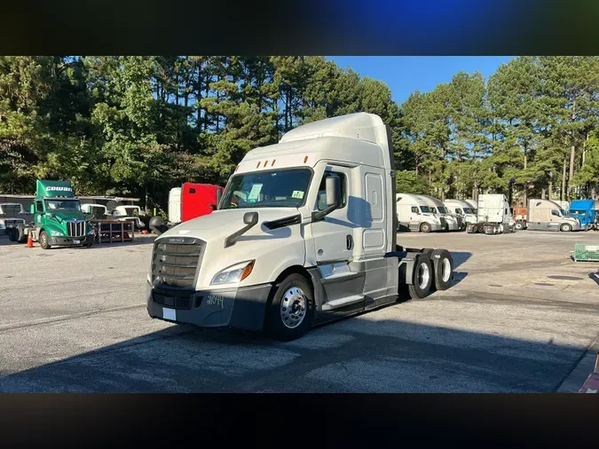 2022 Freightliner Cascadia 126c358e099cc4853a398316fdc0640c3c3