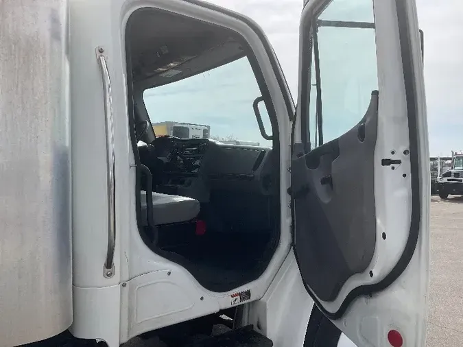 2019 Freightliner M2