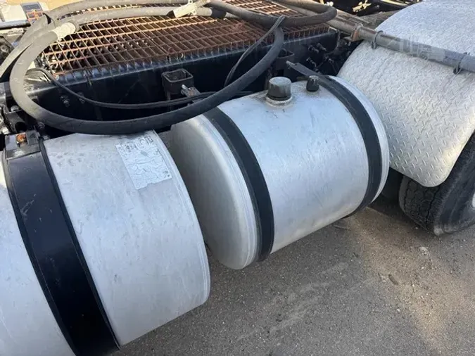 2013 VOLVO VNL64T430c362394c10148093f4b784c9395defdf