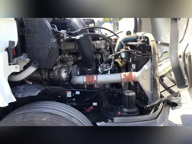 2022 Freightliner Cascadia 126