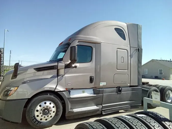 2021 Freightliner Cascadia