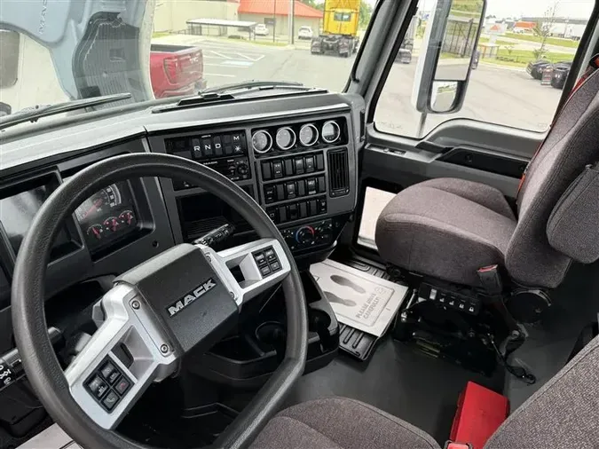 2024 MACK AN64Tc36cb5397fc7f6231a6af95cd899970a