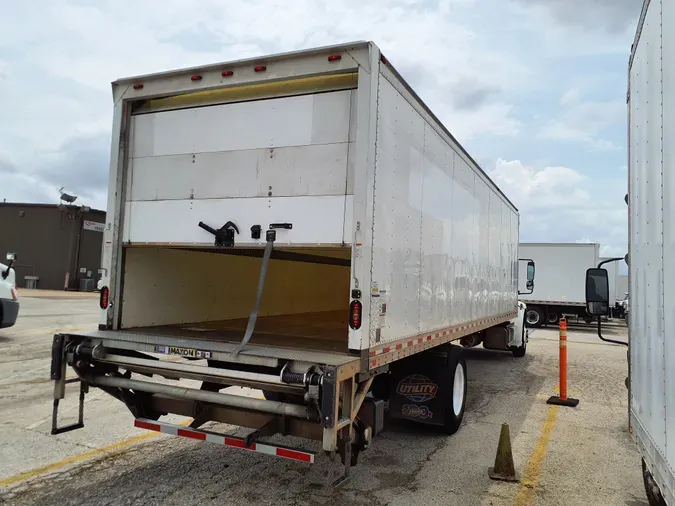 2019 FREIGHTLINER/MERCEDES M2 106