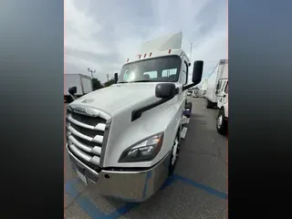 2019 FREIGHTLINER/MERCEDES NEW CASCADIA PX12664