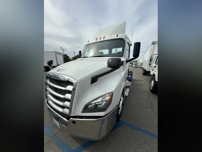 2019 FREIGHTLINER/MERCEDES NEW CASCADIA PX12664c373fc17b43cc49c63ac75f6ed3e5c3d