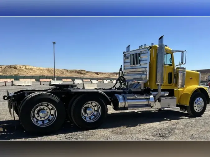 2009 PETERBILT 388