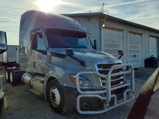 2020 FREIGHTLINER/MERCEDES NEW CASCADIA PX12664