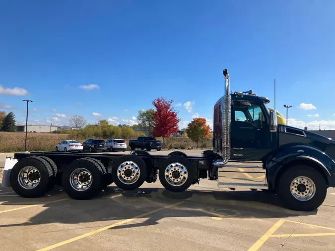 2026 Kenworth T880c37bb222809f18371d1012b5a806428e
