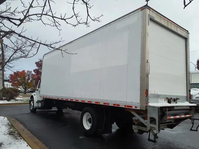 2018 FREIGHTLINER/MERCEDES M2 106