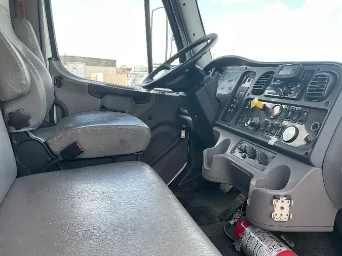 2018 Freightliner M2