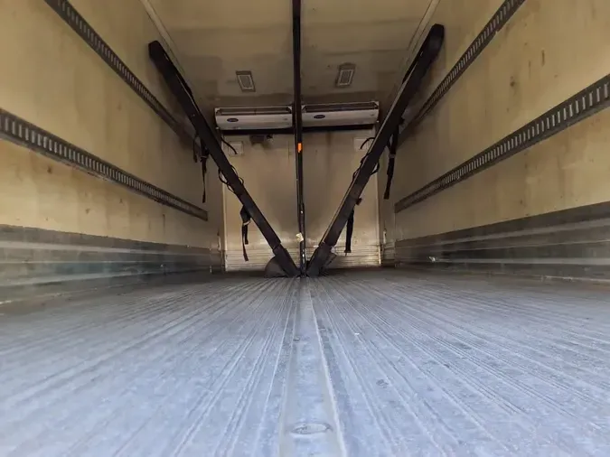 2017 FREIGHTLINER M2 106