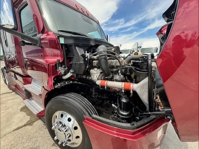 2021 Freightliner PT126SLP