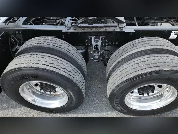 2022 KENWORTH T680