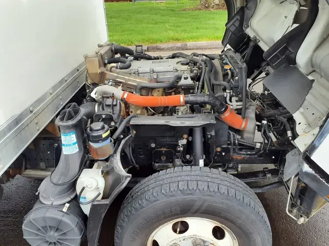 2019 ISUZU NPR HD
