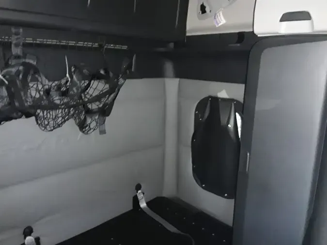 2020 FREIGHTLINER/MERCEDES NEW CASCADIA 116c38bba16381d11cc91f9773a3f957ab6
