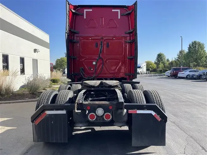 2020 FREIGHTLINER CASCADIA