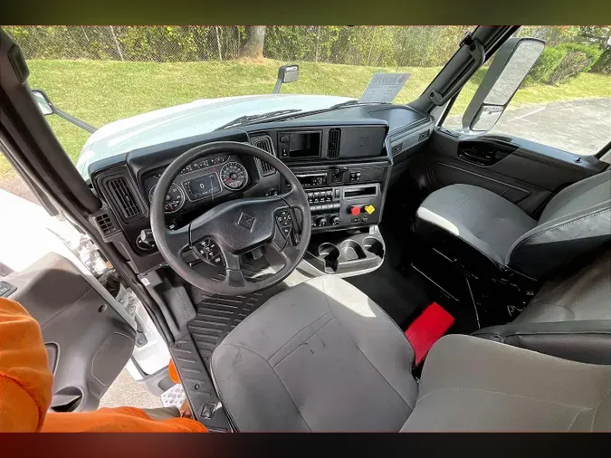 2019 INT LT625 6x4c3914bff1270d12da23cb38a39d69260