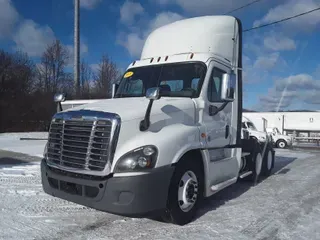 2018 FREIGHTLINER/MERCEDES CASCADIA 125